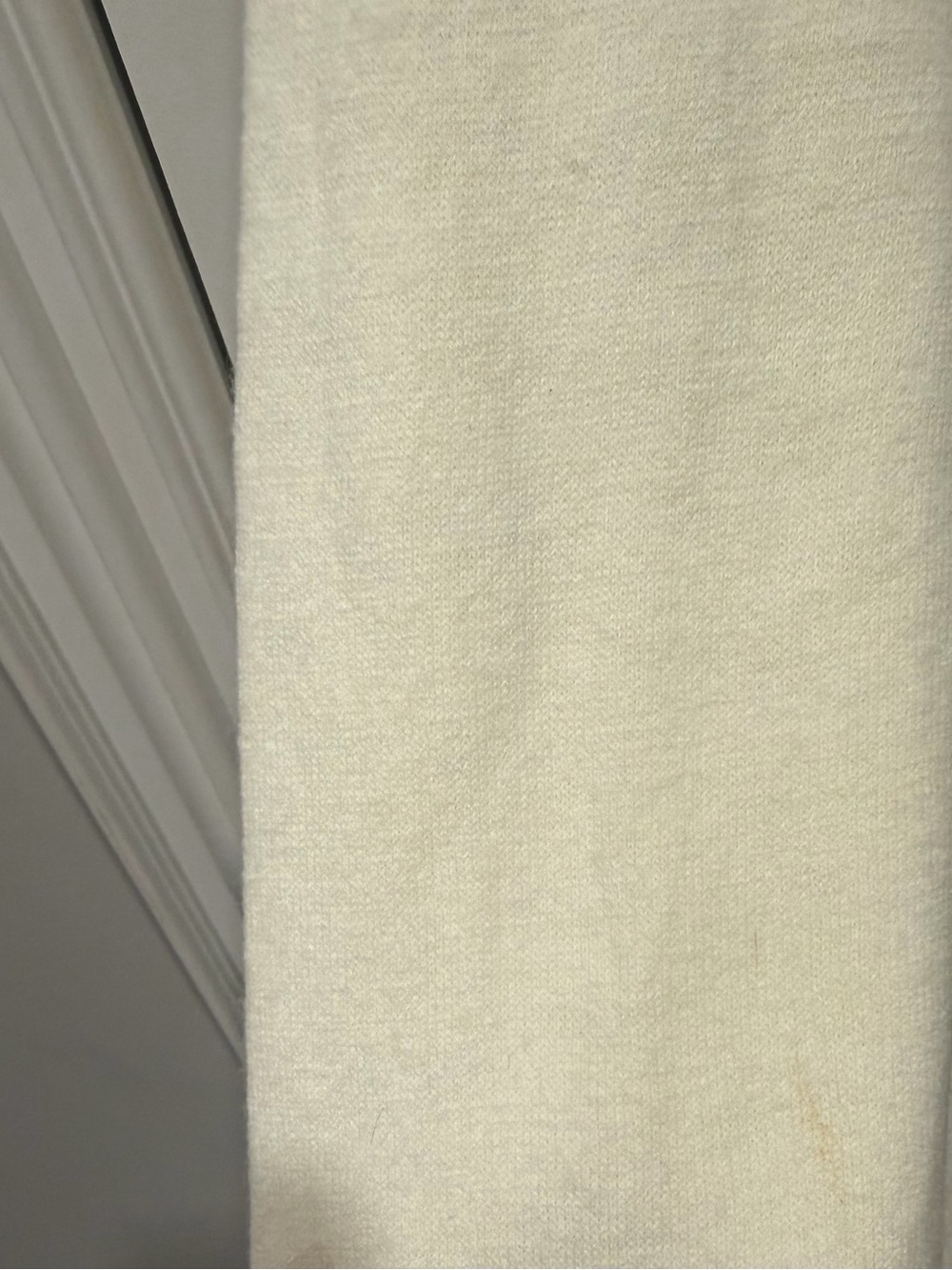 Vintage Dior Men’s Ivory V-Neck Sweater - Picture 8 of 9